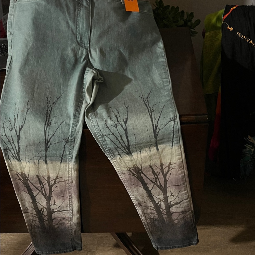 Olsen Europe Artistic Tree-Print Trousers – Nature-Inspired Pants (Size L)